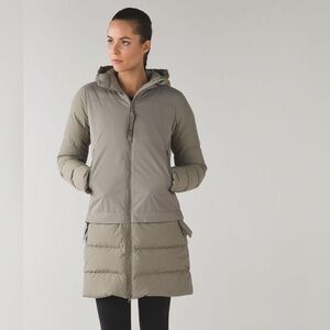 Lululemon Cold As Fluff Parka *Subzero
Soft Earth size 6